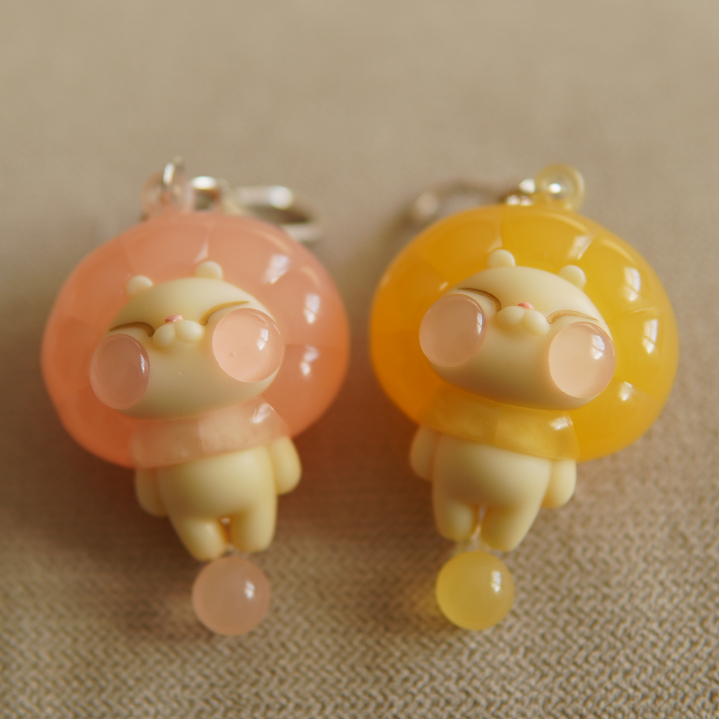 Jelly Lion Keychain | Peach